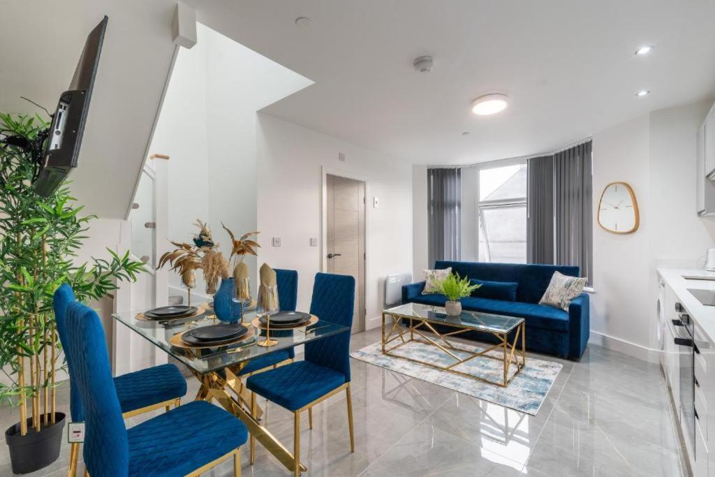 Luxurious Apartments - In Cardiff Exterior photo