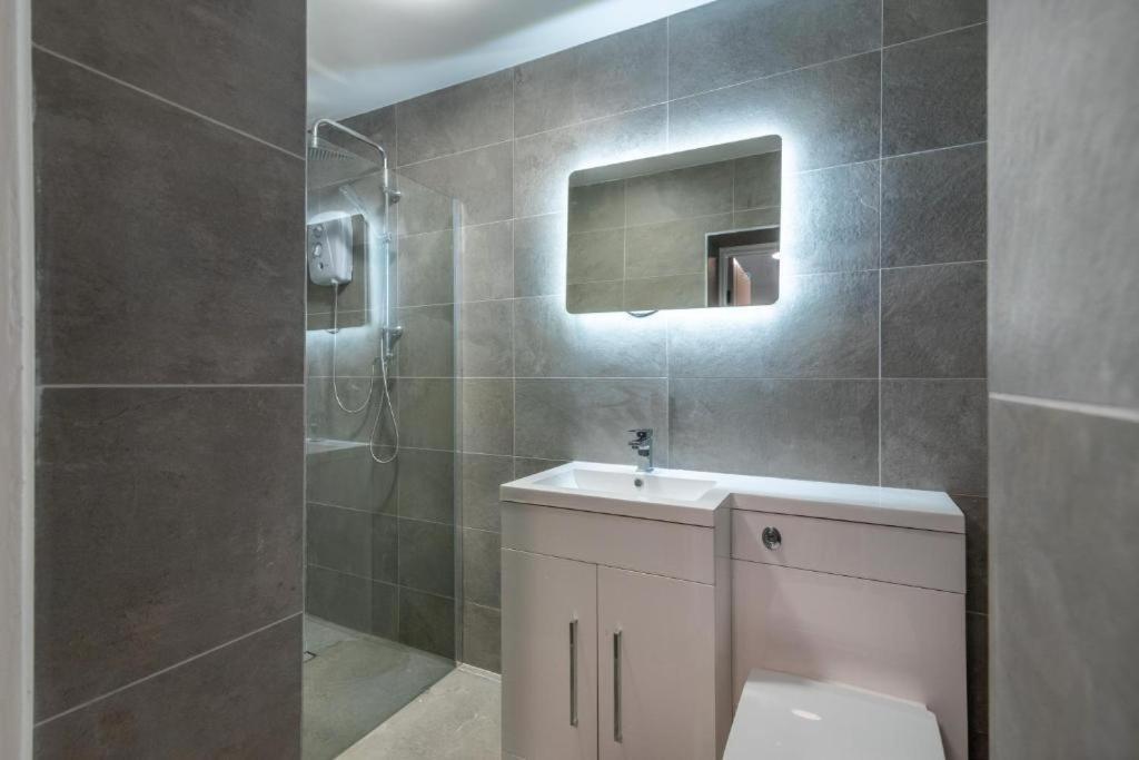 Luxurious Apartments - In Cardiff Exterior photo